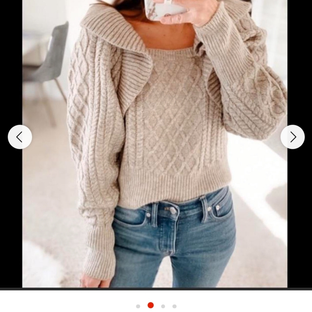 NWT H&M ruffle sweather